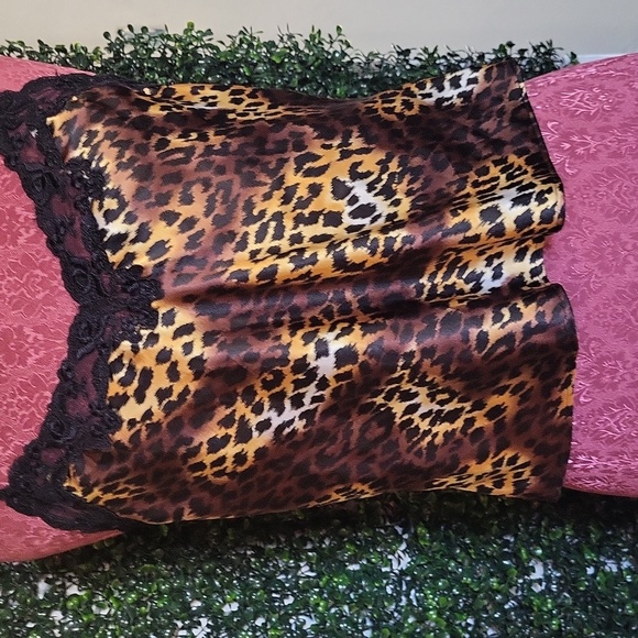 Victoria's Secret Leopard and Black Lace Cami - Picture 4 of 6